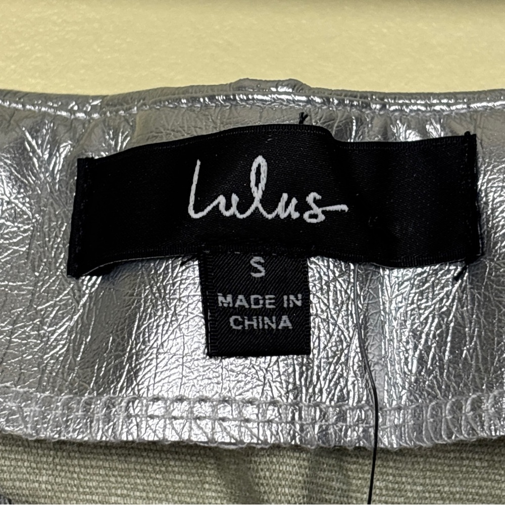 NWT LULUS Invitation Silver Vegan Leather High-Rise Mini Skirt‎ Size Small - Picture 5 of 10